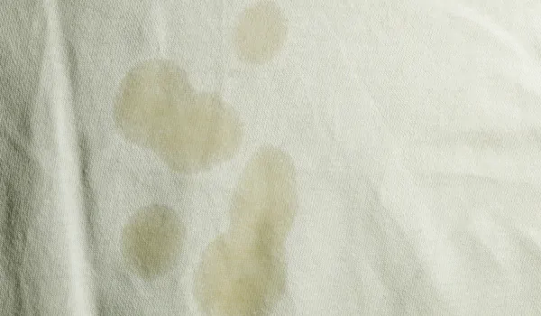 How to Safely Remove Essential Oil Stains from Your Clothes